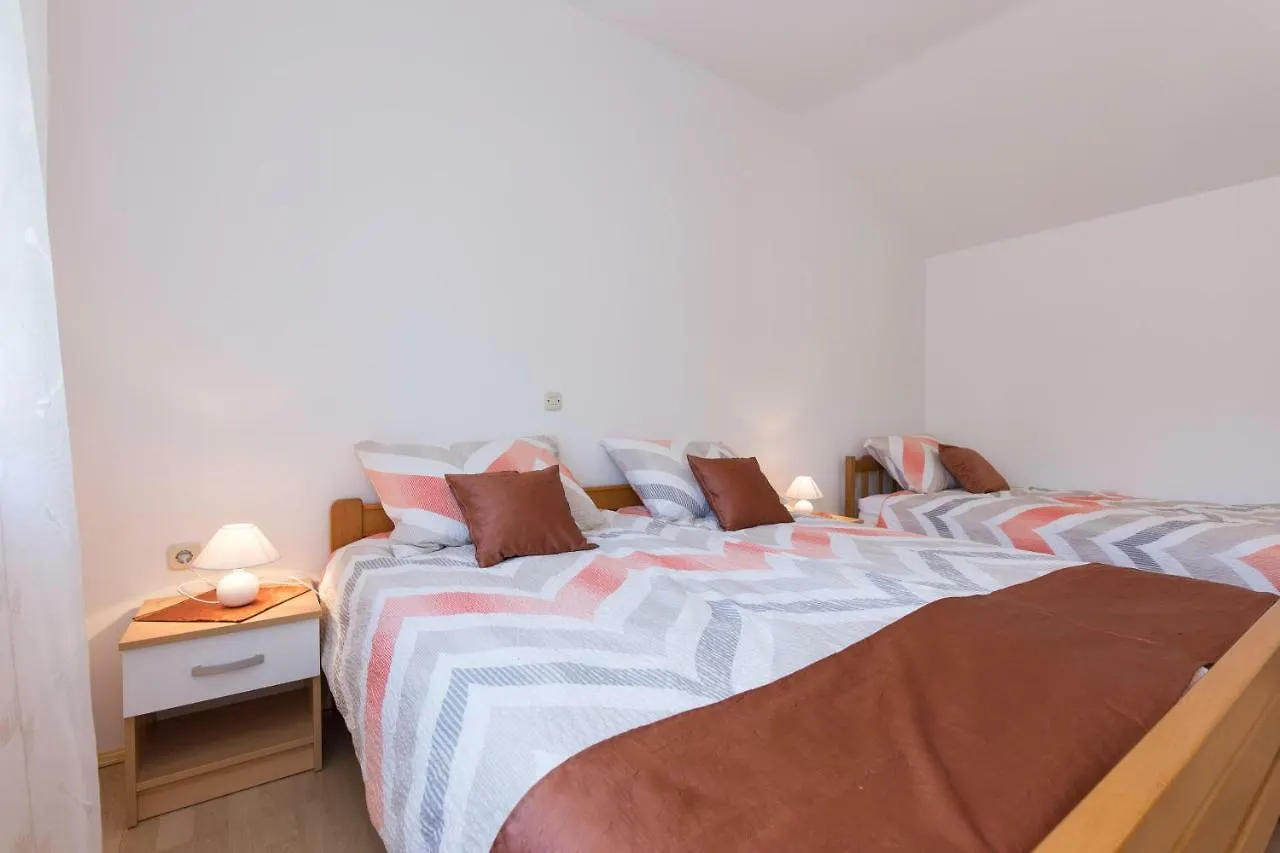 Apartman Ivona Malinska Apartment